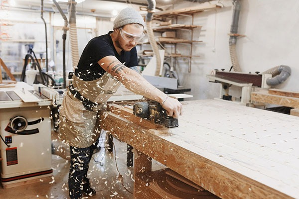 Atelier de menuiserie bois – évaluation des risques professionnels