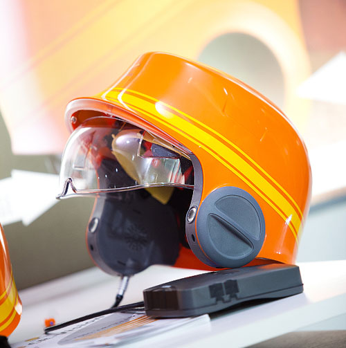 Casque connecté avec protection auditive et détecteurs de gaz intégrés
